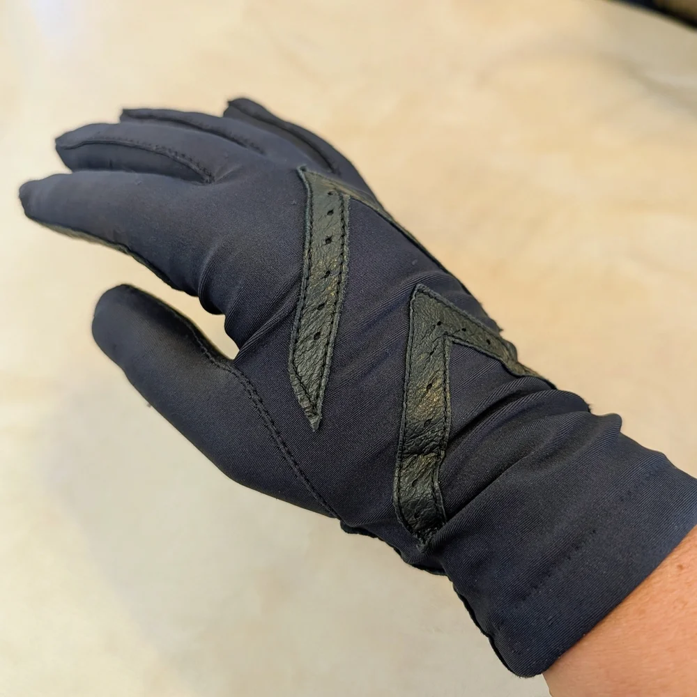 Vintage Iso-toner Warm-up Gloves By Aris Navy Faux Leather Chevron Accents